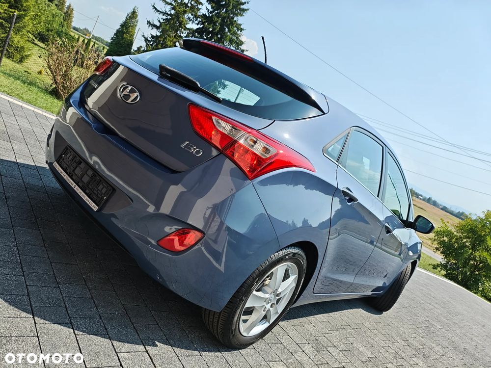 Hyundai i30 1.4 Trend - 17