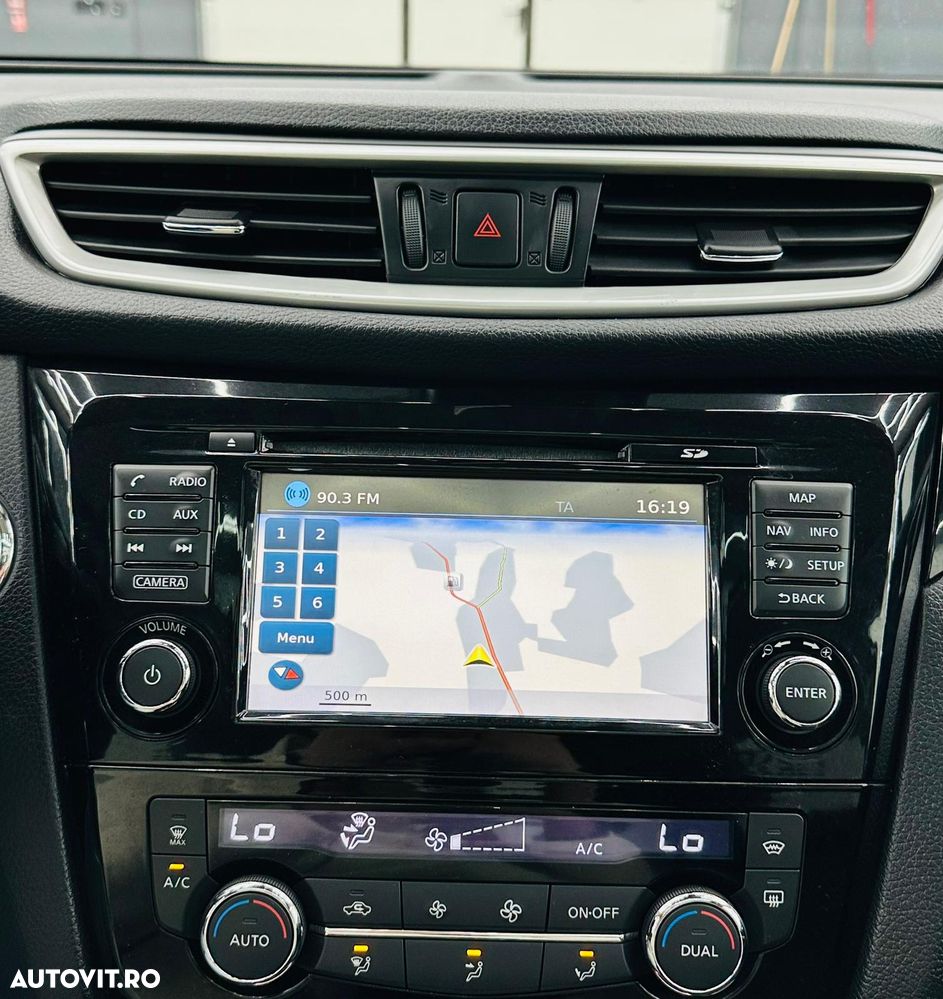 Nissan Qashqai 1.2 DIG-T TEKNA - 27