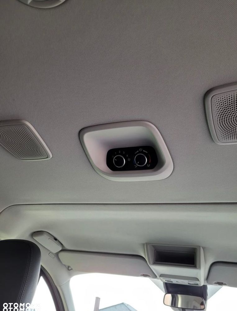 Ford Tourneo Custom 320 L2H1 VA Autm Titanium X - 15