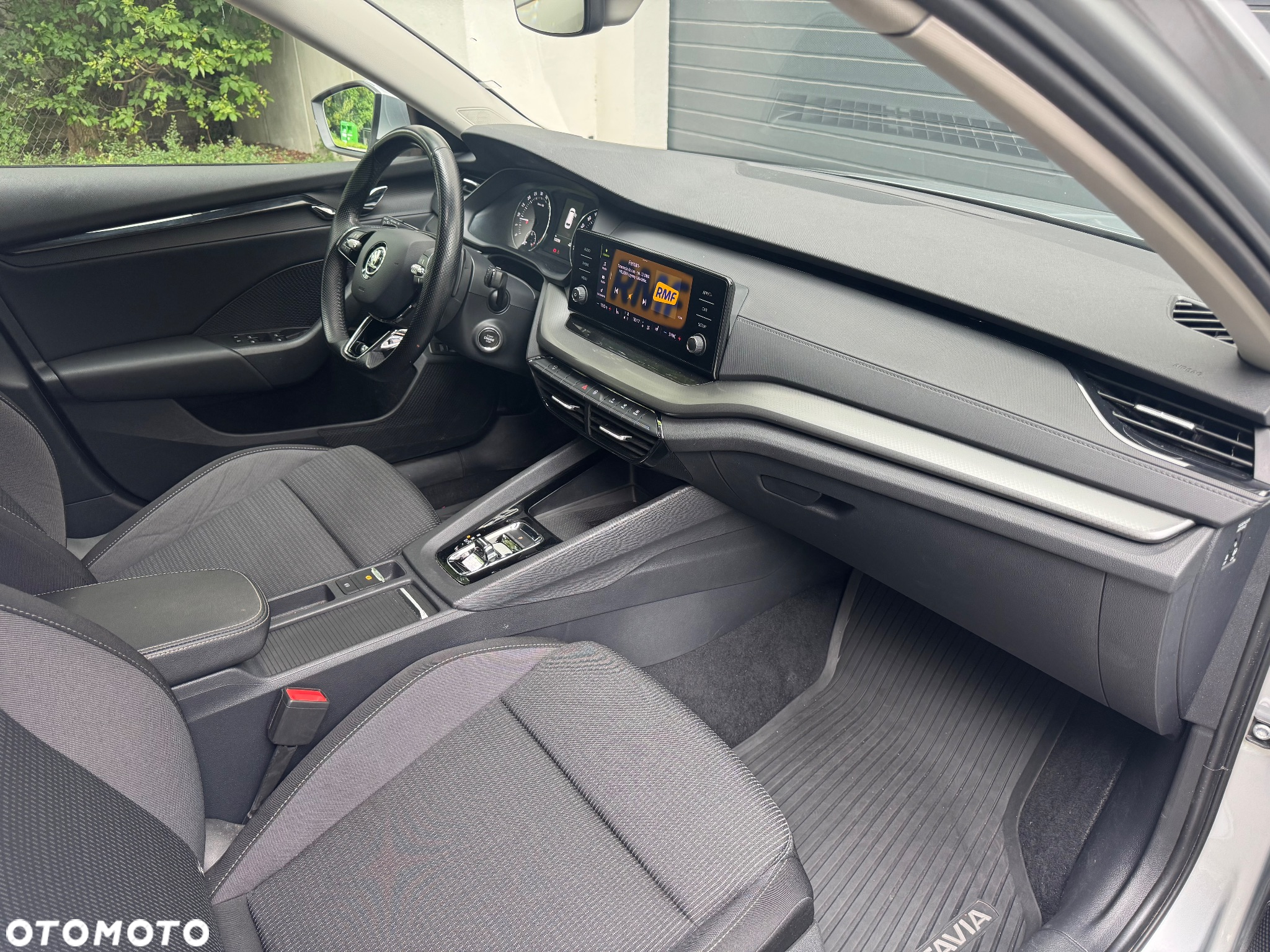 Skoda Octavia Combi 2.0 TDI DSG Ambition - 8