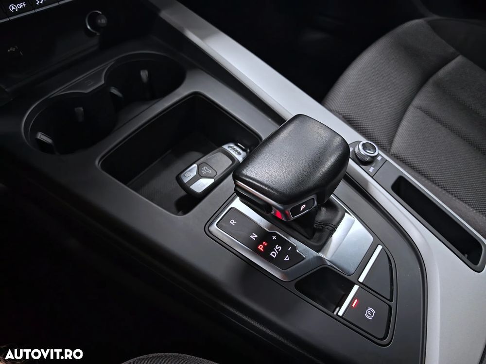 Audi A4 Avant 30 TDI S tronic advanced - 19