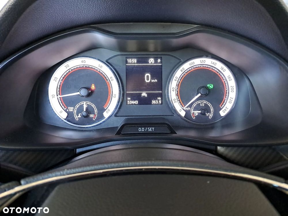 Skoda Kamiq 1.0 TSI Monte Carlo DSG - 21