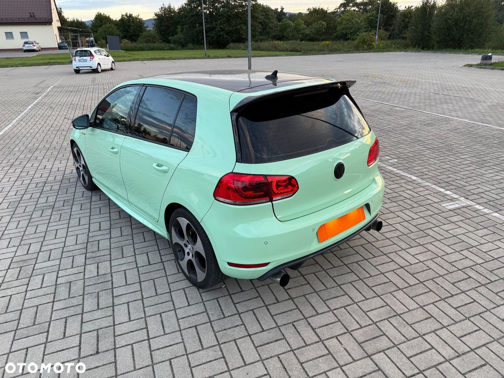 Volkswagen Golf 2.0 GTI - 14