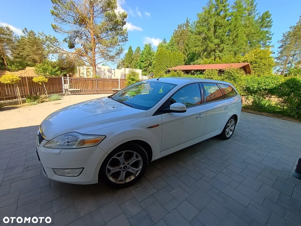 Ford Mondeo - 25