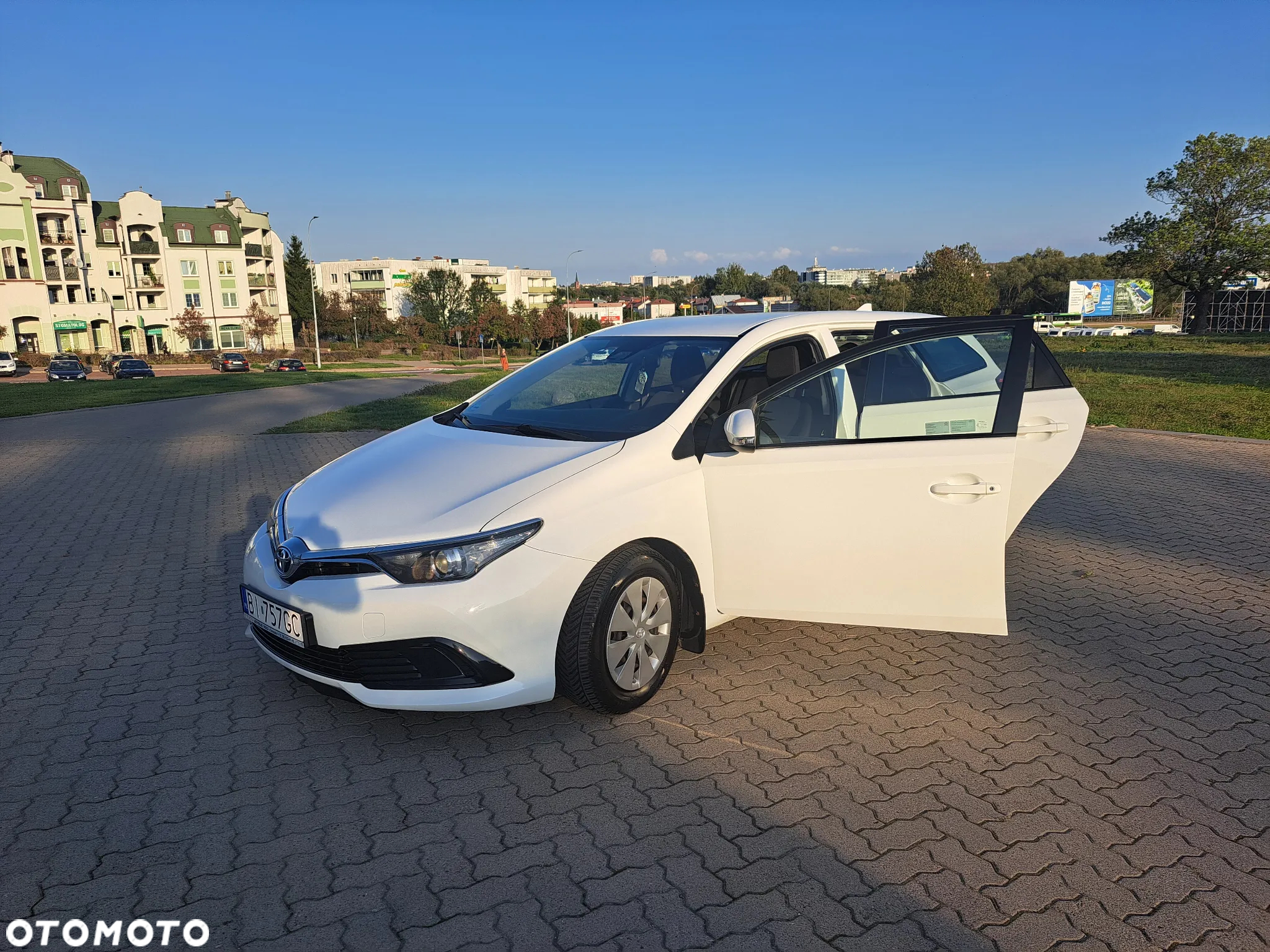 Toyota Auris - 2