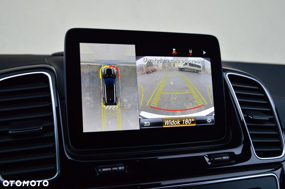 Mercedes-Benz GLE - 29