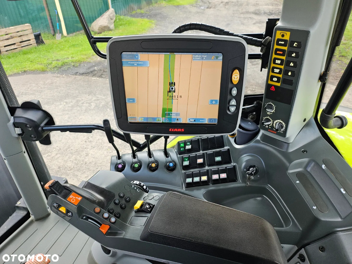 Claas Axion 810 CEBIS - 25