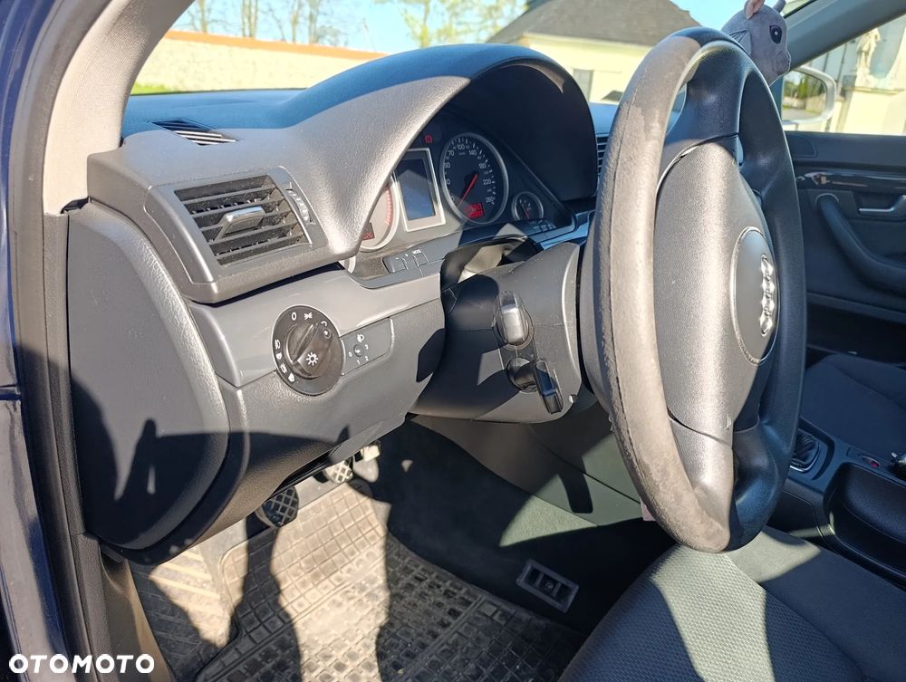 Audi A4 Avant 1.9 TDI - 8