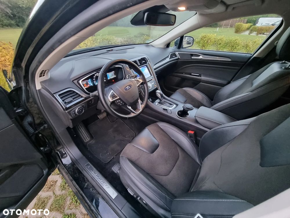 Ford Mondeo SW 2.0 Hybrid Executive - 13