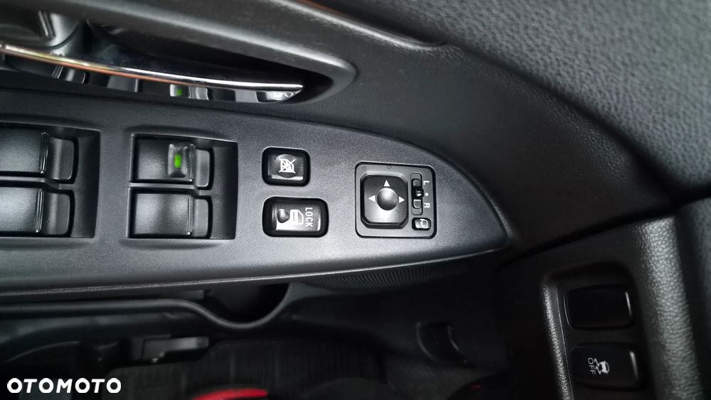 Mitsubishi ASX - 16