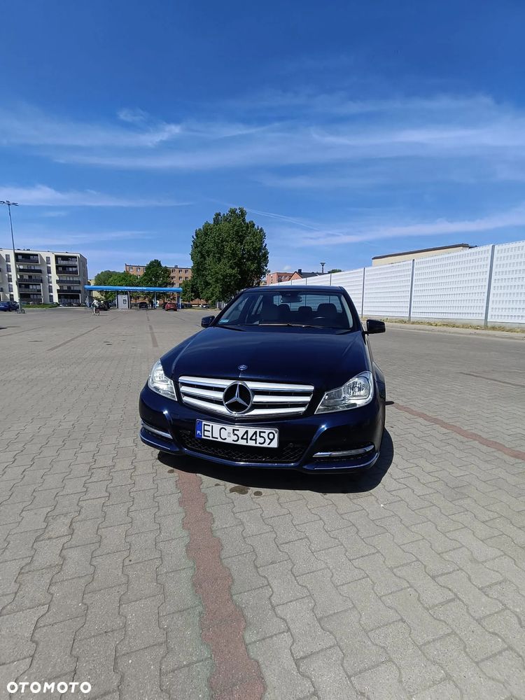 Mercedes-Benz Klasa C 180 CGI BlueEFFICIENCY Elegance - 5