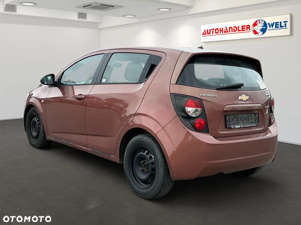 Chevrolet Aveo 1.2 LT+ - 24