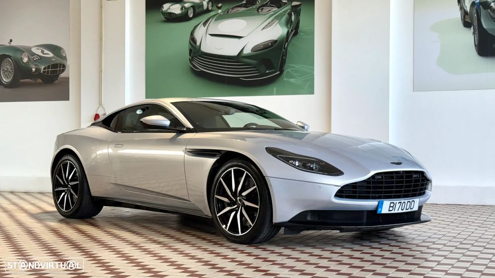 Aston Martin DB11 Coupé V8 - 1