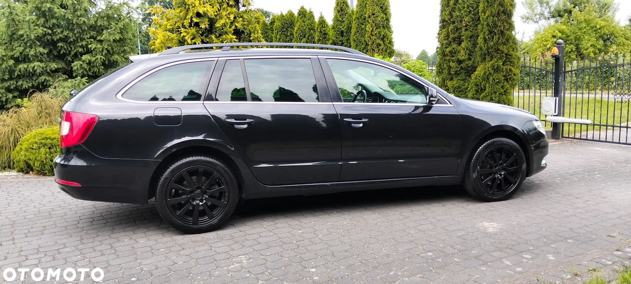 Skoda Superb Combi 2.0 TDI DSG Exclusive - 9