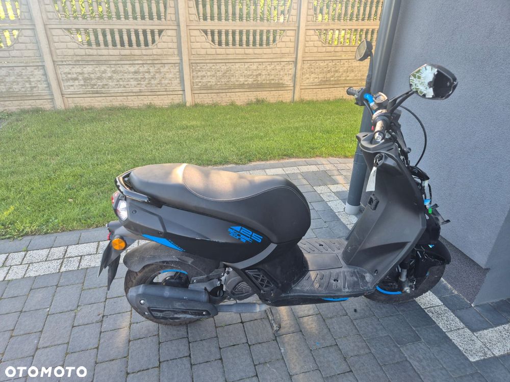 Peugeot Street Zone - 8
