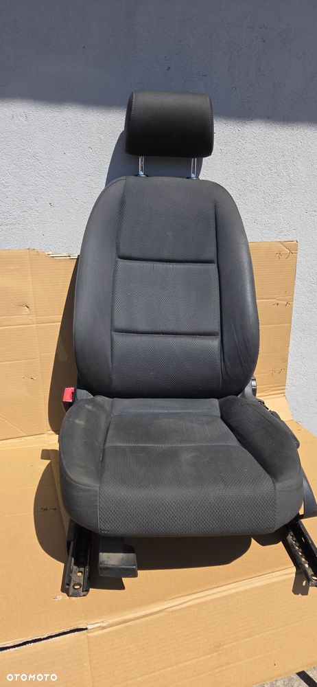 Fotel lewy kierowcy Audi A4 B6 - 1