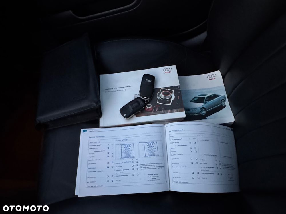 Audi A8 4.2 Quattro - 40