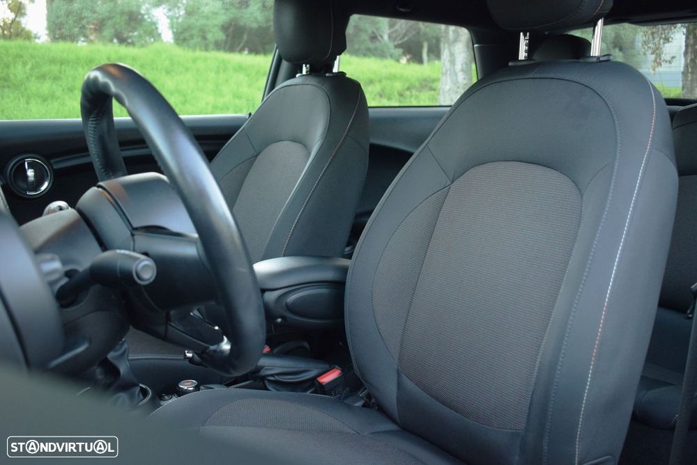 MINI 3 Portas One Classic - 37