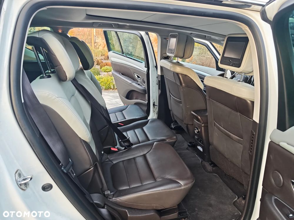 Renault Espace 1.6 dCi Energy Initiale Paris EDC 7os - 9