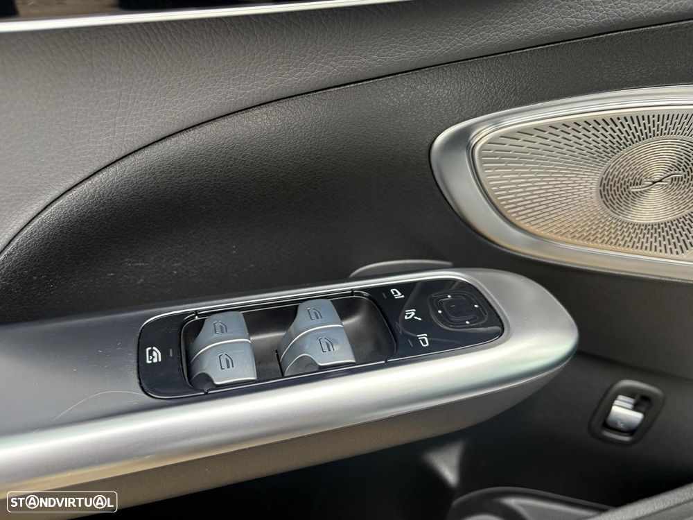 Mercedes-Benz C 300 d AMG Line - 22