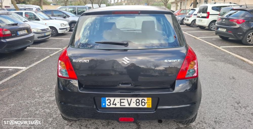 Suzuki Swift 1.3 16V GLX - 6