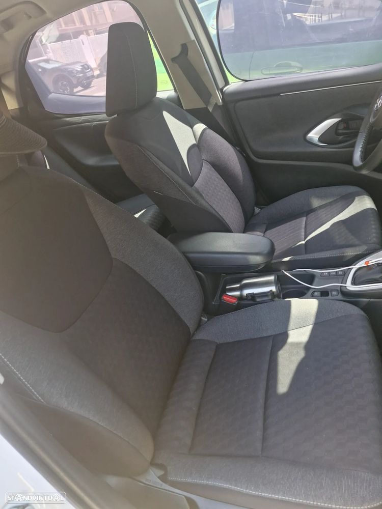 Toyota Yaris 1.5 HDF Comfort Plus - 21