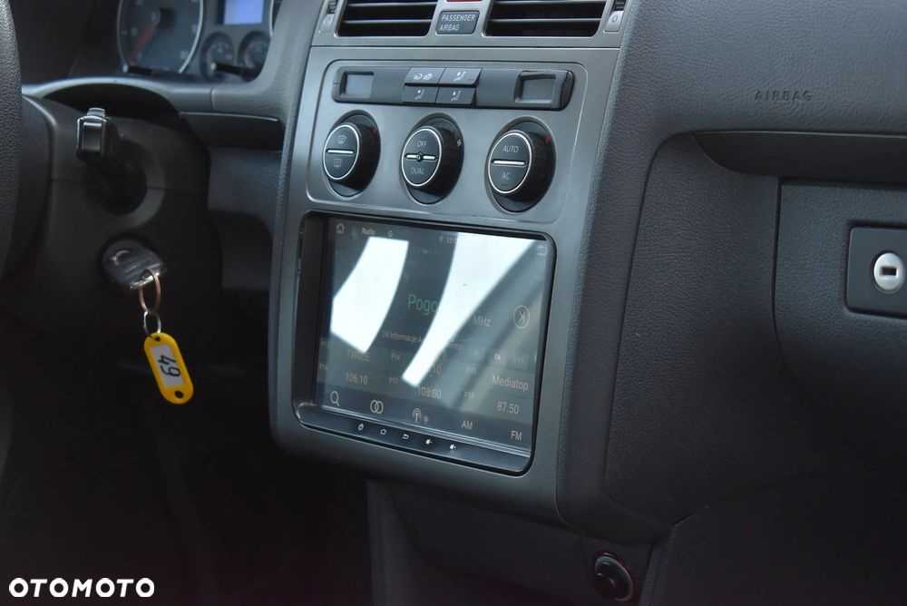 Volkswagen Touran 1.4 TSI Cross - 13