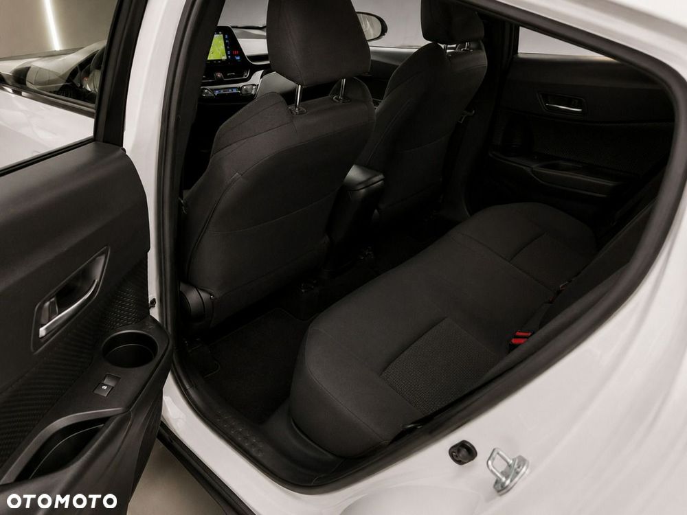 Toyota C-HR - 12