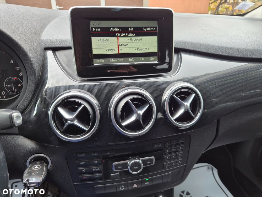 Mercedes-Benz Klasa B 180 d 7G-DCT Edition - 19