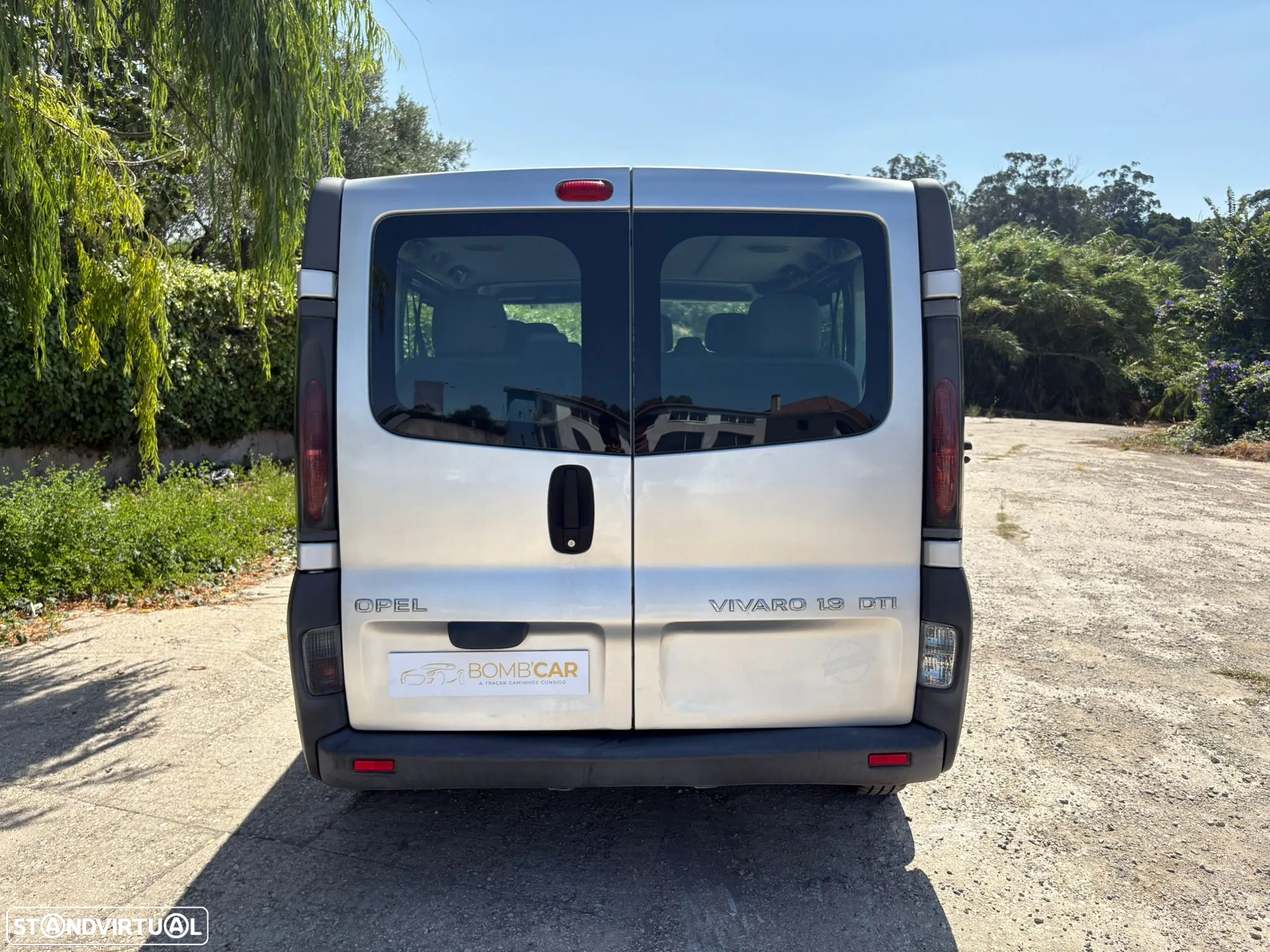 Opel Vivaro 1.9 DTi L1 H1 - 17