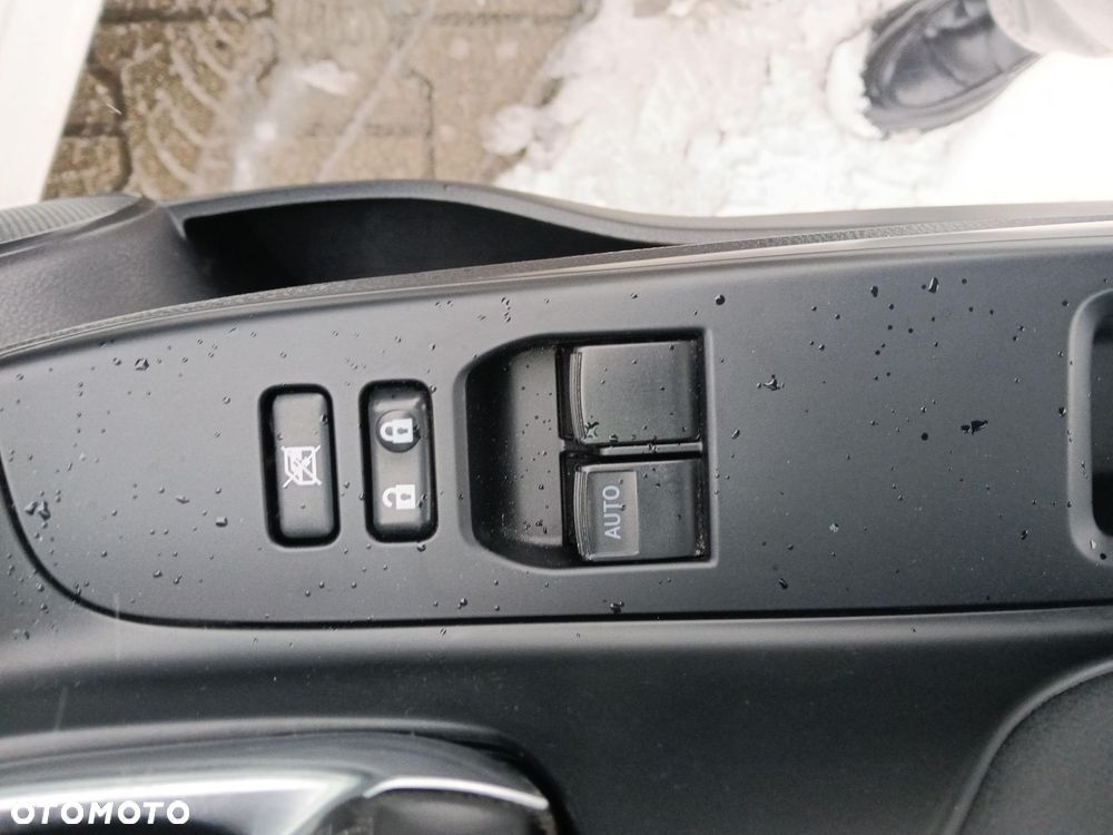 Toyota Yaris - 16