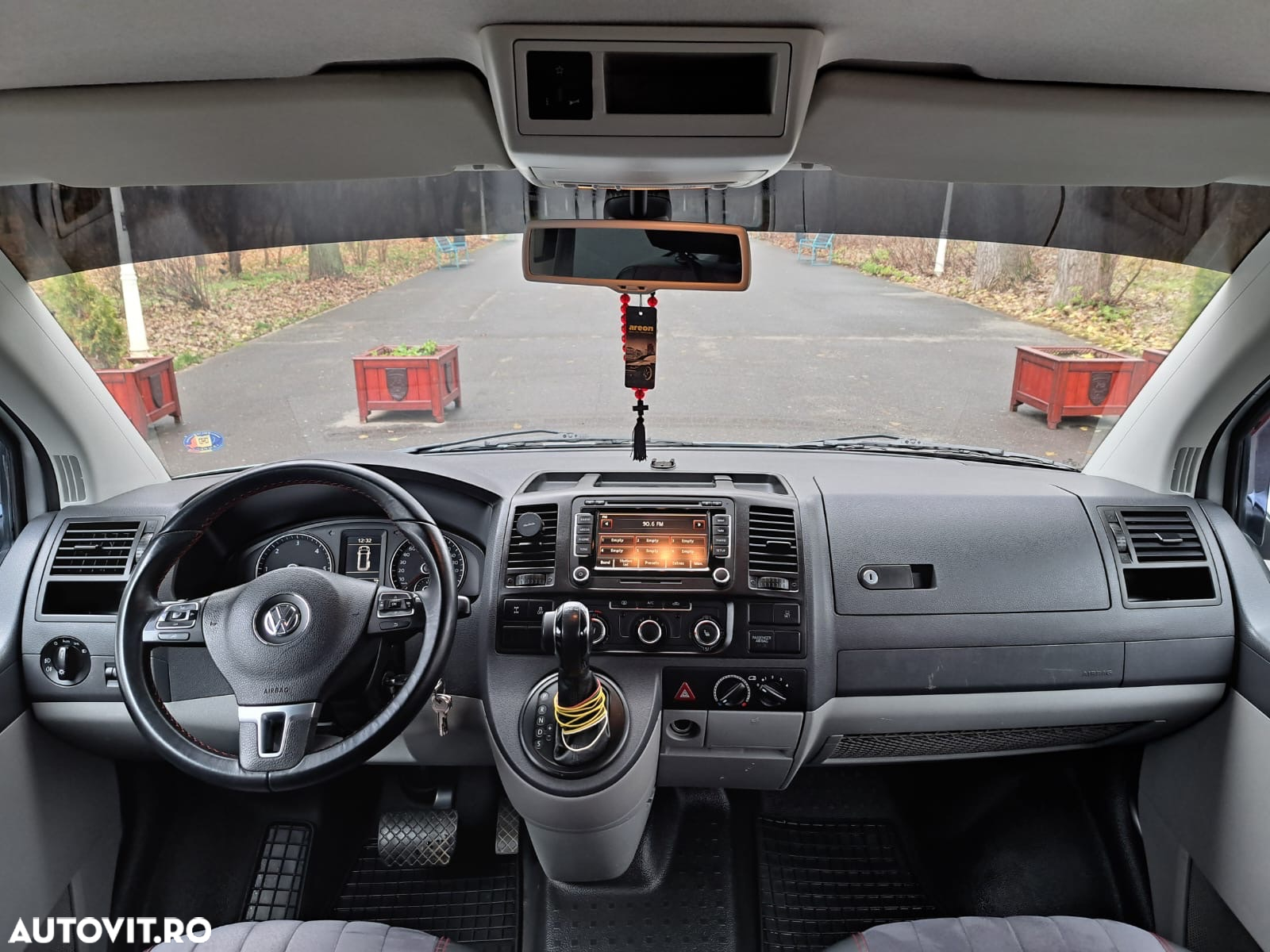 Volkswagen Transporter - 10