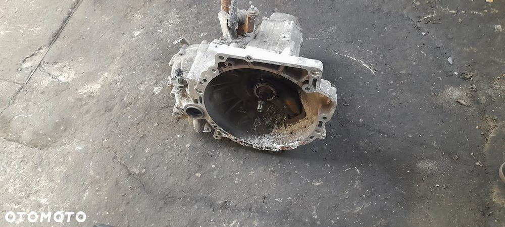 skrzynia biegów mazda 3 BK  1,6   MZR KOD EB FA
