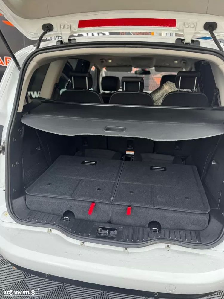 Ford S-Max 2.0 TDCi Titanium 7L - 16