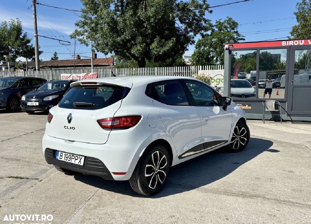 Renault Clio - 5