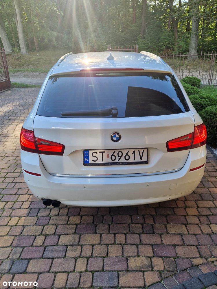 BMW Seria 5 520d Luxury Line - 2