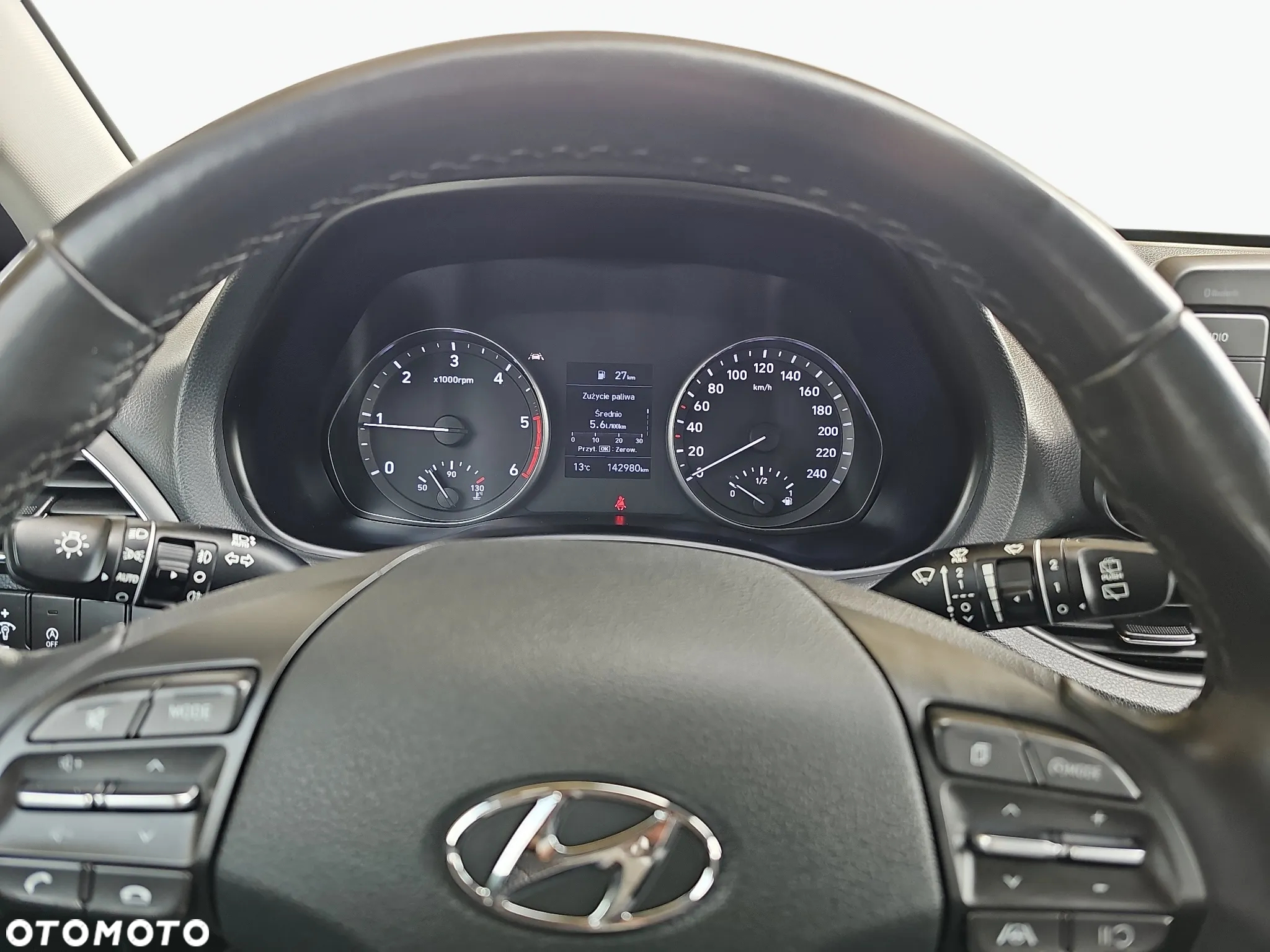 Hyundai i30 1.6 D Classic + - 18
