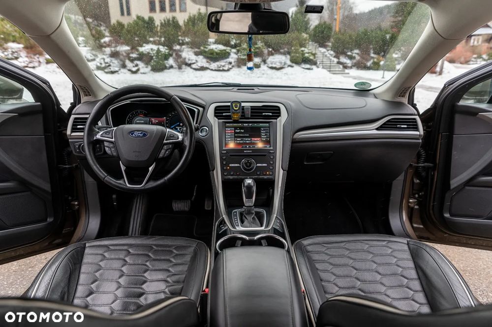 Ford Mondeo Vignale 2.0 TDCi Bi-Turbo PowerShift - 25