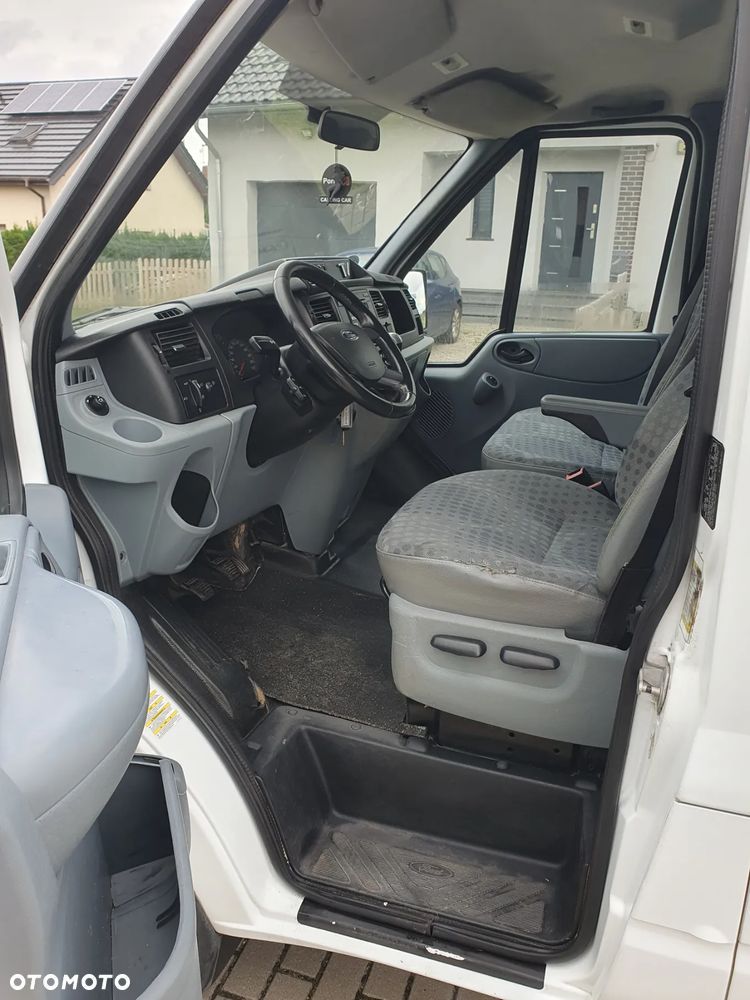 Ford Transit - 7