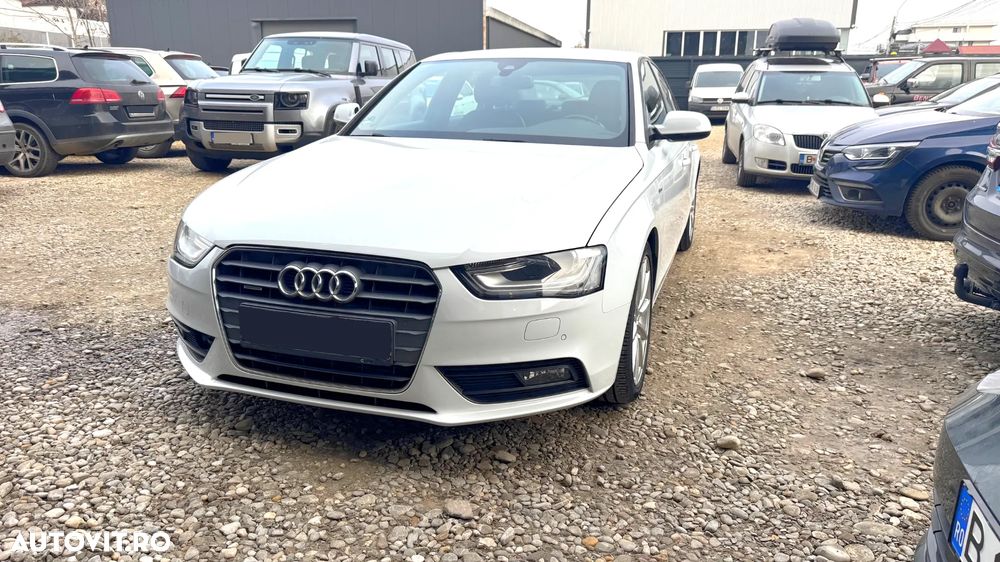 Audi A4 2.0 TDI DPF clean quattro S tronic S line Sportpaket - 4