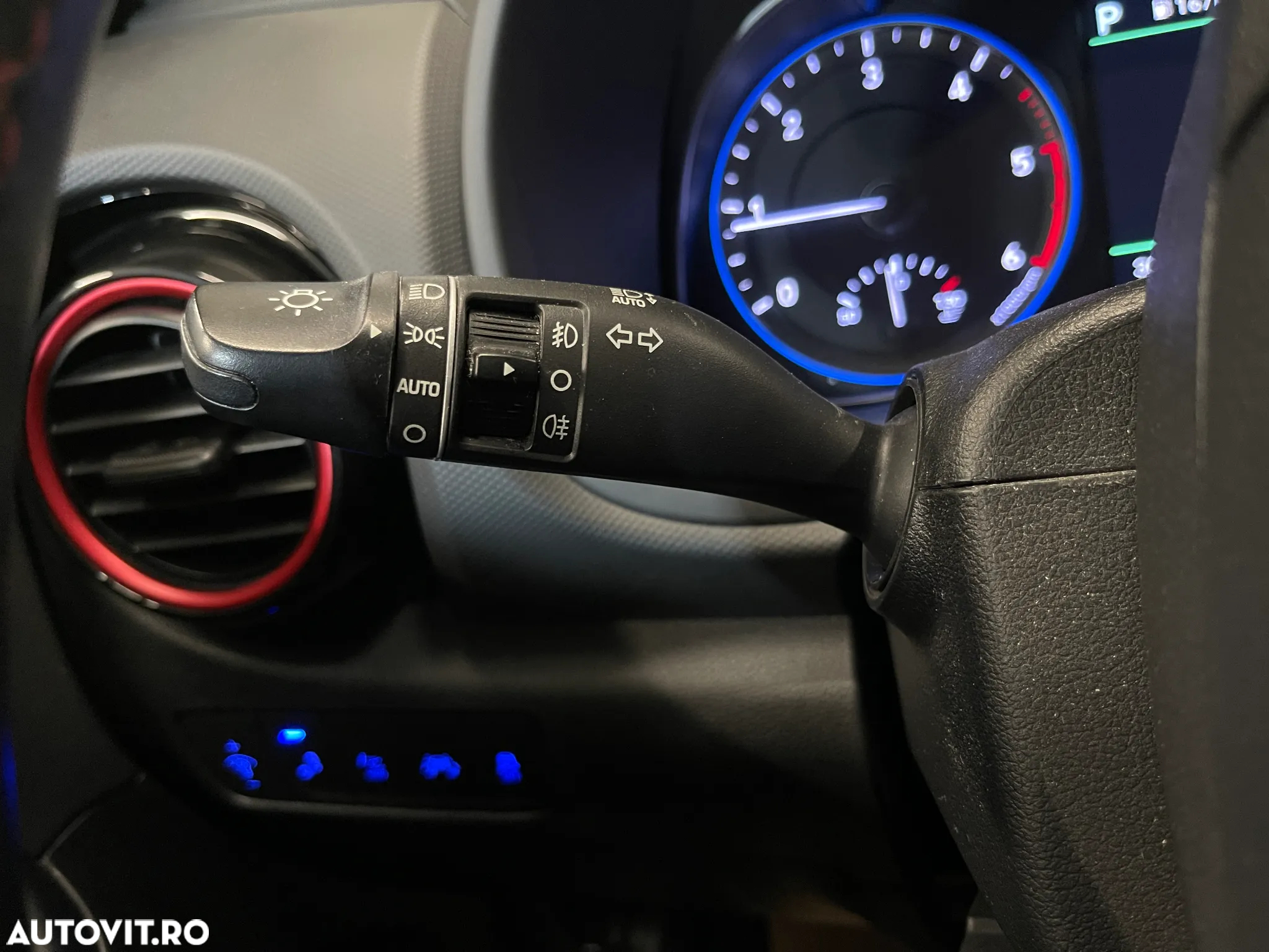 Hyundai KONA 1.6 CRDi DCT Premium - 26