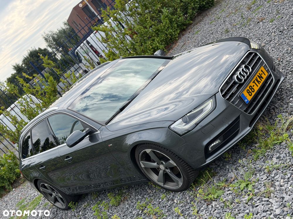 Audi A4 Avant 2012 photo 5