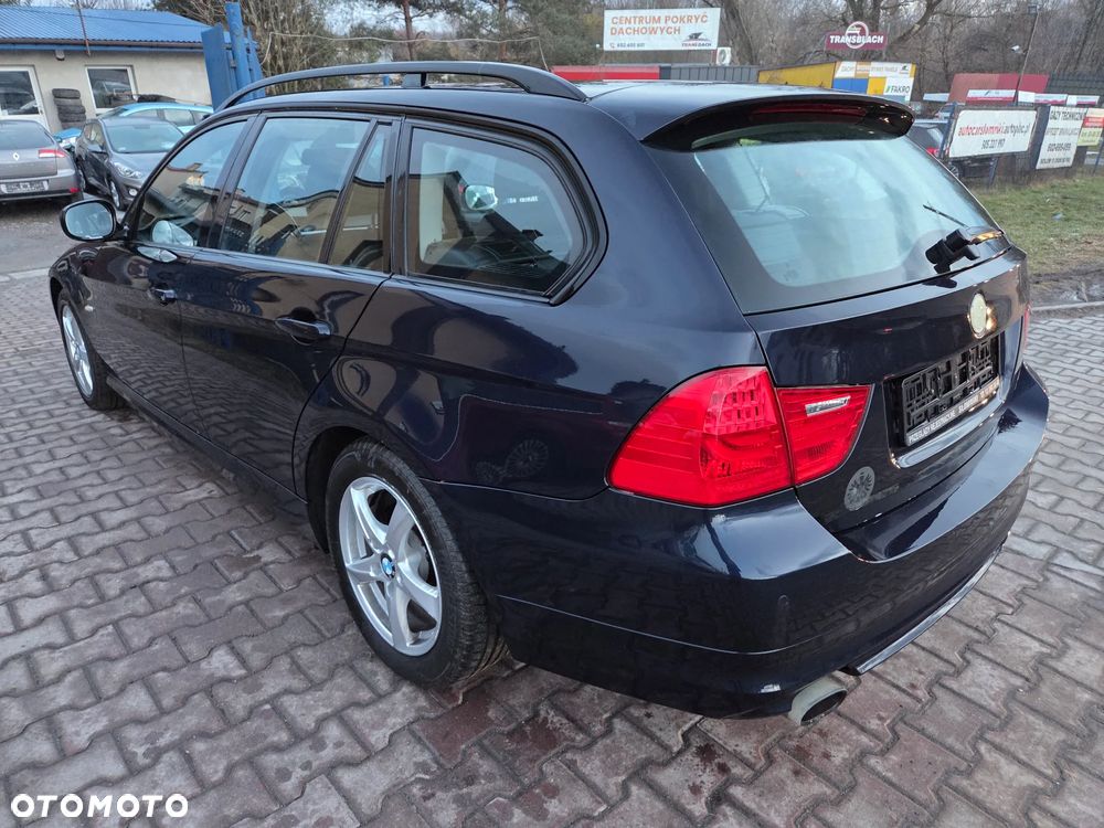 BMW Seria 3 320i - 3