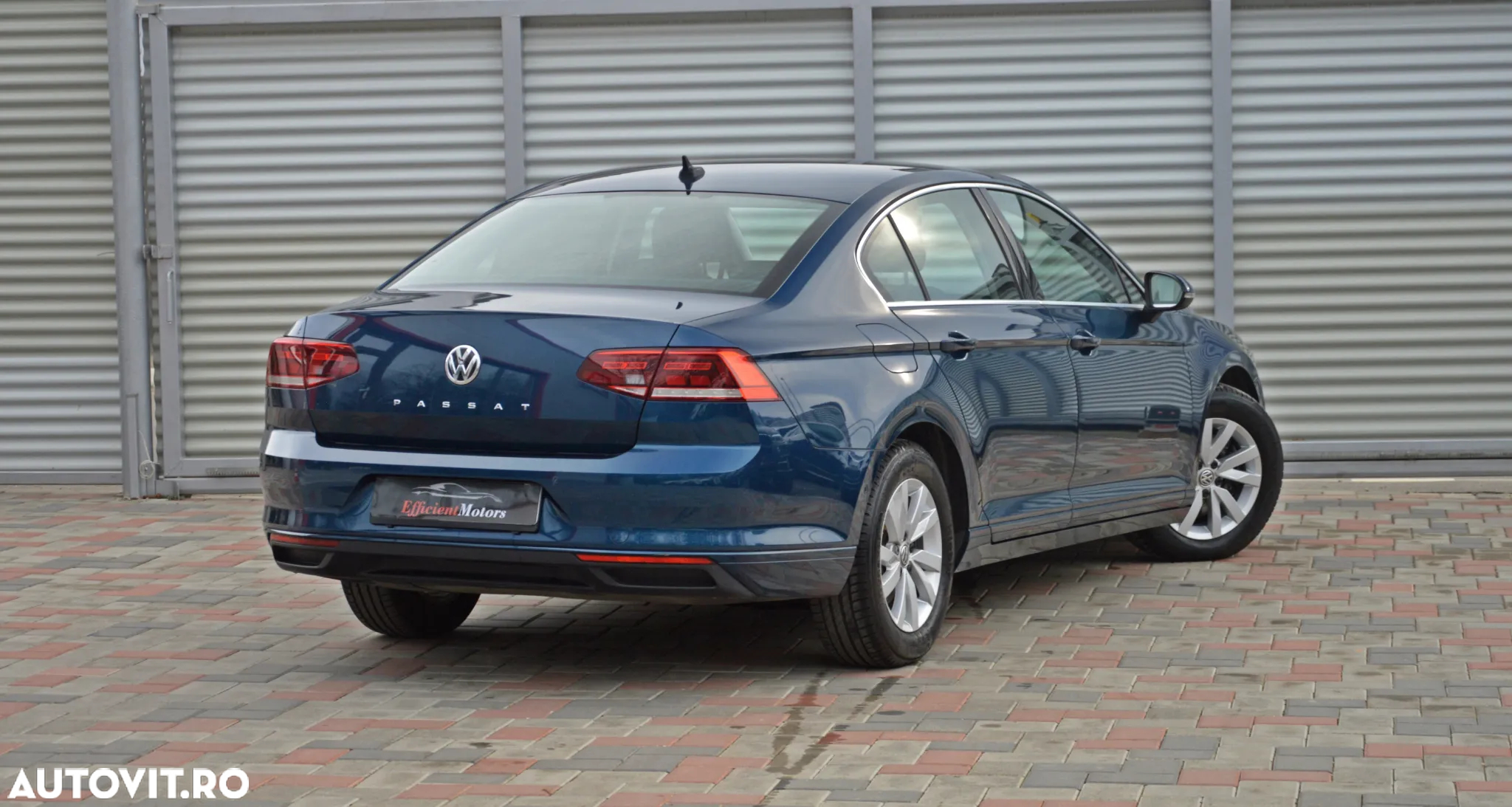 Volkswagen Passat 1.6 TDI DSG Comfortline - 4