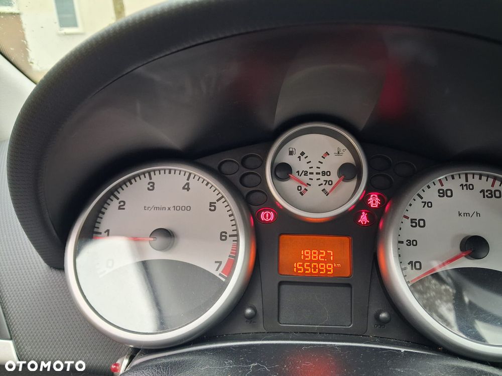 Peugeot 207 - 6