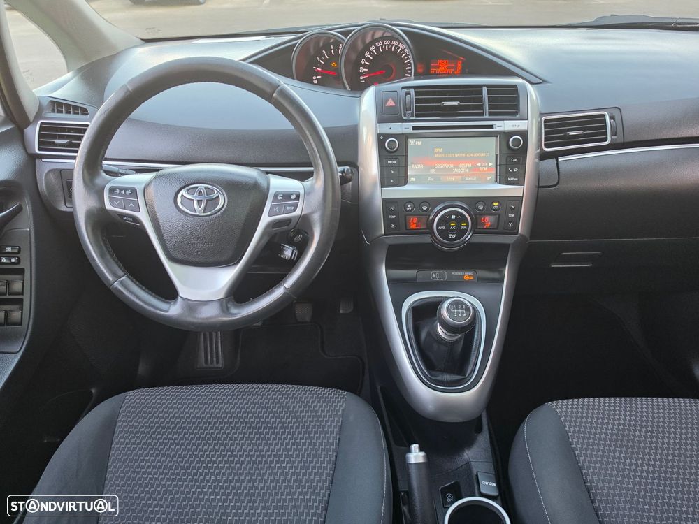 Toyota Verso 1.6 D-4D Comfort - 44
