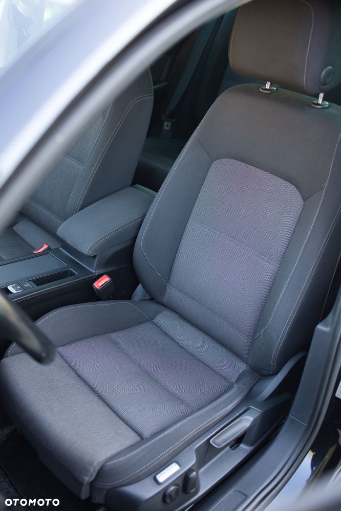 Volkswagen Passat 2.0 TDI BMT Comfortline - 12