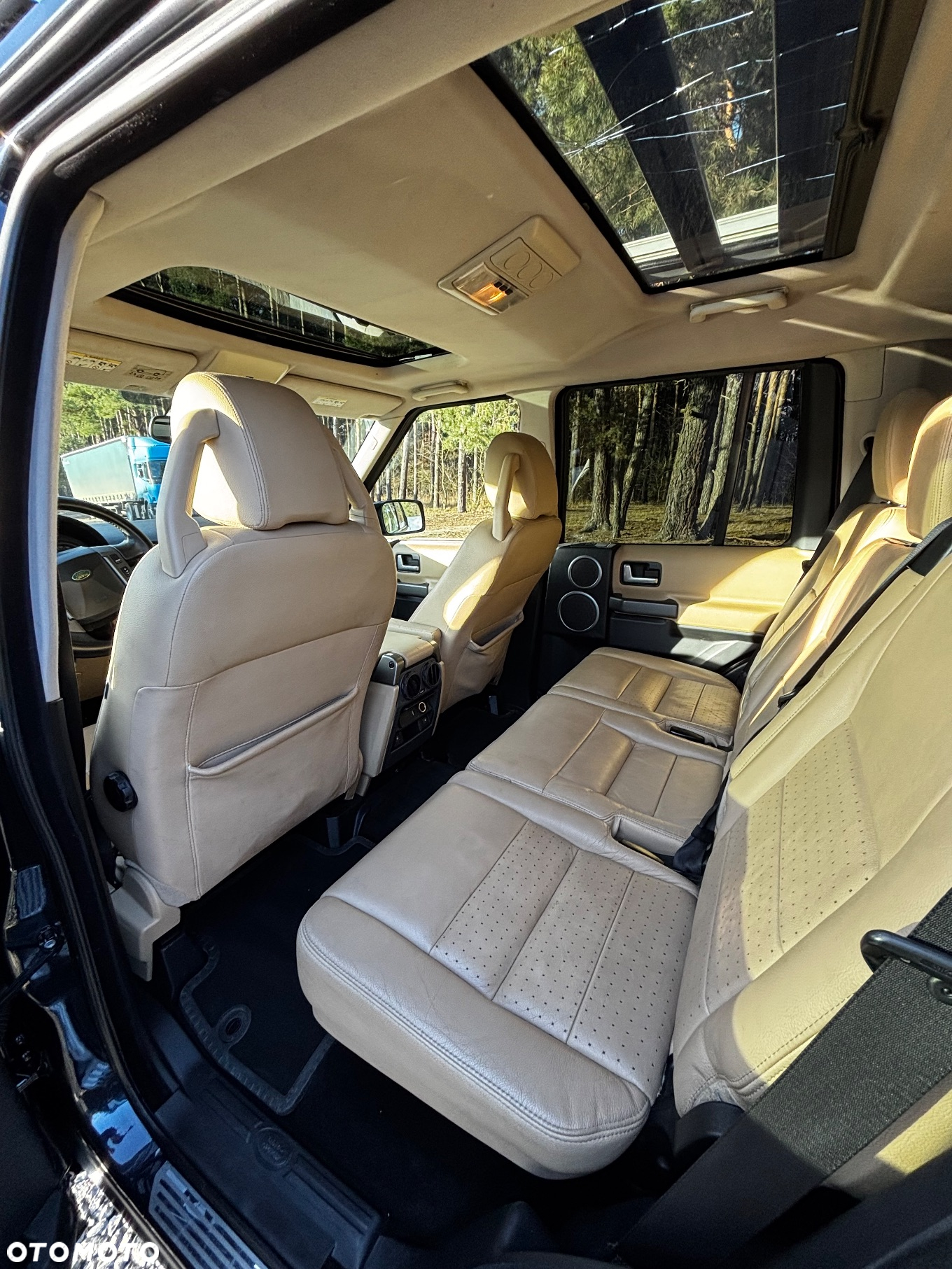 Land Rover Discovery - 16