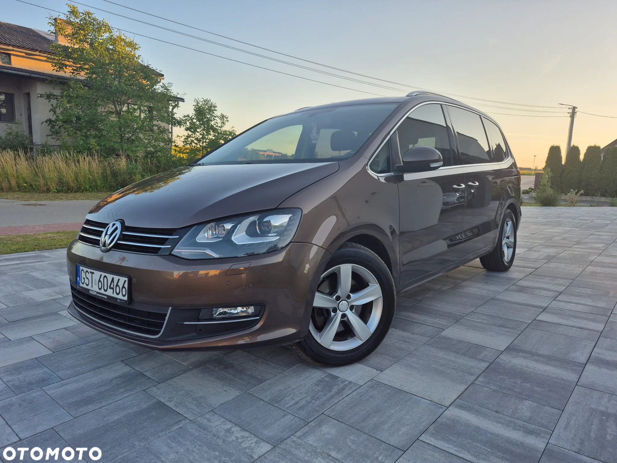 Volkswagen Sharan 2.0 TDI Highline DSG - 2