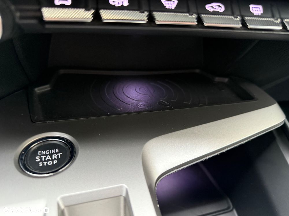 Peugeot 308 BlueHDi 130 EAT8 Allure - 30